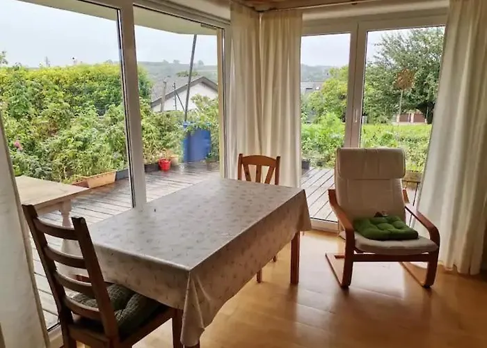 Schoene Ferienwohnung Mit Terrasse