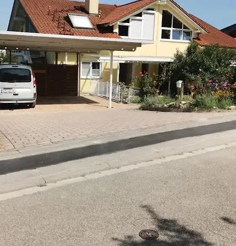 Schoene Ferienwohnung Mit Terrasse